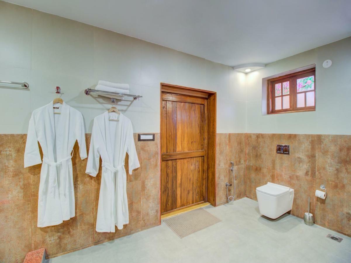 La Papa Resort Morjim Exteriör bild